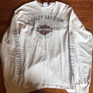 Men’s Harley Davidson shirt